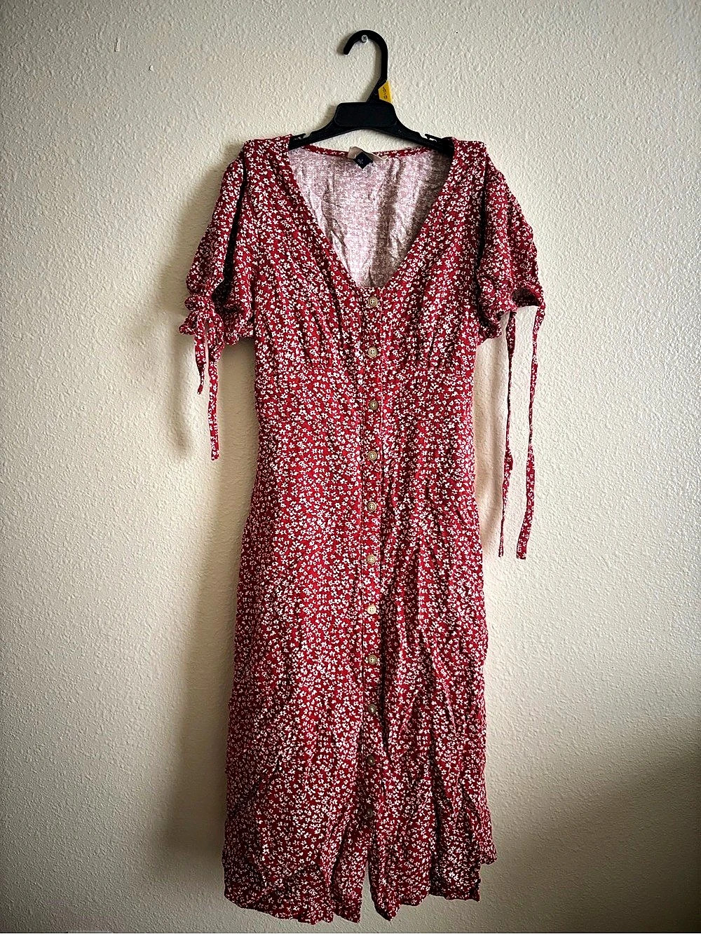 Universal Thread Floral Midi Dress in Red & White